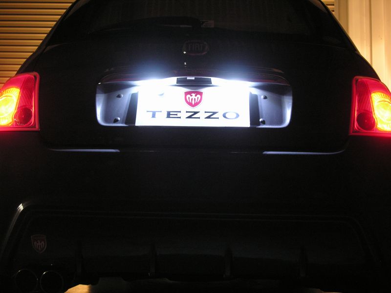 画像1: TB LEDライセンスバルブ for Fiat PANDA3 (1)