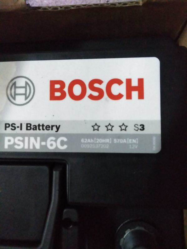 画像1: 【ガレージセール】BOSCHバッテリー PSIN-6C 62Ah 570A 新品 (1)
